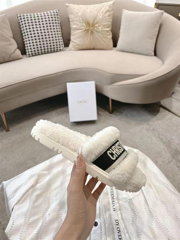 20251128184319285 220